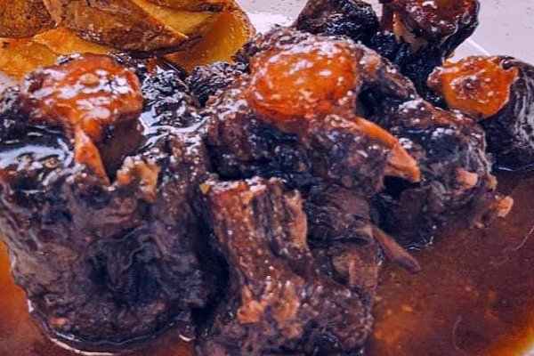 450 restaurants opten a cuinar el millor “rabo de toro”