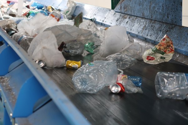 Entra en vigor la prohibició dels plàstics d’un sol ús a les Illes Balears