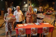 Anna Mercadal i Angeles Pons guanyadores del concurs de coques del Casino 17 de Gener