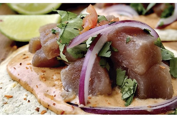 Tacos de tonyina amb mahonesa de ‘chipotle’