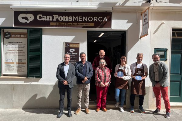 Es Mercadal s’adhereix al projecte «Emblemàtics balears» de Vicepresidència amb la incorporació de la Pastisseria Can Pons