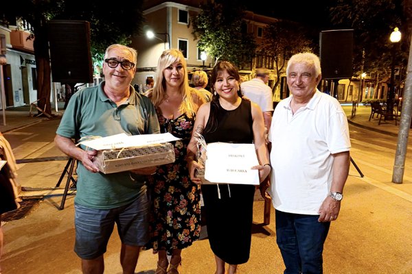 José Mª Llopis i Yanina Mansilla guanyen el VI Concurs de Coques del Casino 17 de Gener