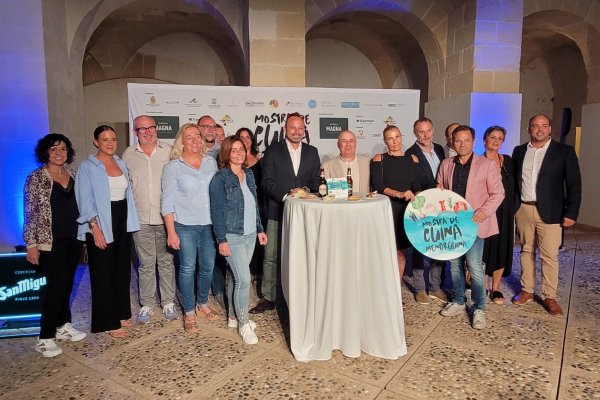 El Pati de sa Lluna acull la deliciosa inauguració de la mostra de cuina menorquina