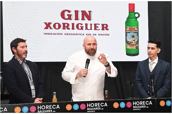 Ugo Chan es desplaça Horeca Menorca per presentar Gin Xoriguer+XRUB