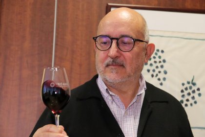 INCAVI admits that 200% tariffs would close the American market to Catalan wine, but calls for "prudence"