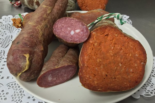 Carn-i-xulla and sobrassada from Menorca become part of the Catalogue of Traditional Foods of the Balearic Islands with the aim of preserving and revaluing them