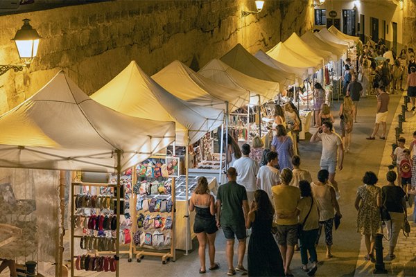 Summer markets bring life to the streets of Ciutadella