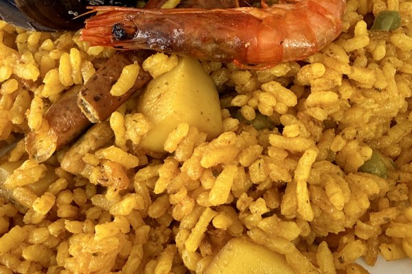 La Pascana, family cuisine all year round at Cala en Bosch marina