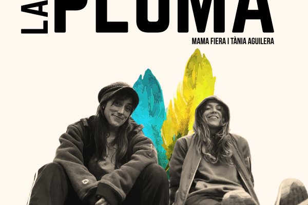 Las Pluma perform today at the Casino 17 de Gener Theatre.