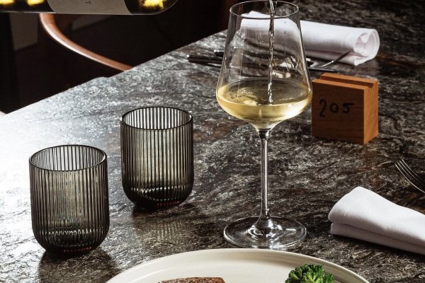 Creative daily menu at Estim Restaurant in the centre of Ciutadella