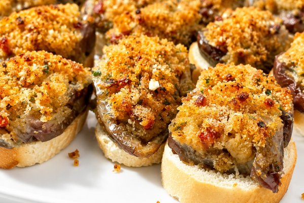 Menorcan stuffed aubergines, the simple taste of a recipe book with soul