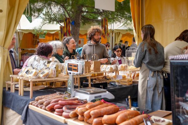El mercat del Dia de les Illes Balears 2027 obre la convocatòria a artesans i productors