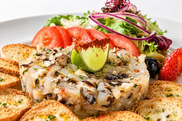Menorca White Prawn Tartare at Bahia Restaurant