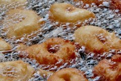 Els bunyols de Tots Sants protagonitzen dues celebracions parroquials a Ciutadella