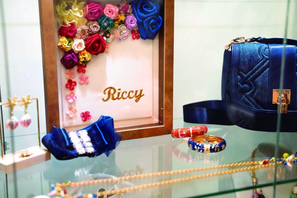 RICCY by Luciana Pons